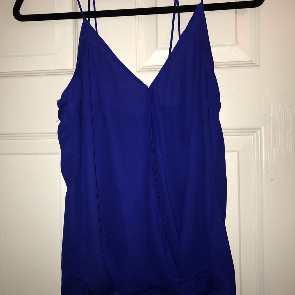 Beautiful royal blue tee great for nighttime!
